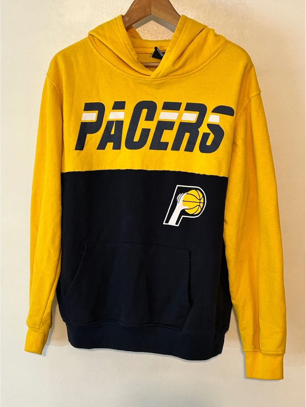 Ultra Game Indiana Pacers Colorblock Hoodie Sweatshirt Large